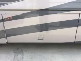 999.zz4905 Miscellaneous - Recreational Vehicles 05 Dutch Star Rv Cummins Isl 370 Left #2 Luggage Door -approx 47x22 18092