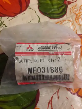 Me031886 Mitsubishi Me031888 Fuso Inlet Guide Valve