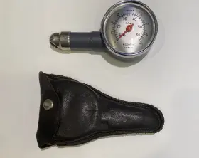 Zd0040 Motometer Tire Guage - Vintage