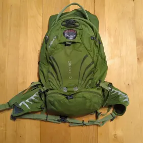 10005054 Osprey Raven 10 Hydration Pack - Hiking Running Camping Backpack Green