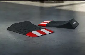 00004400130 Porsche Park Distance Pads