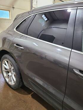 Porsche 130-60584r Passenger Right Rear Side Door Fits 15-19 Macan 661442