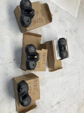 548.po1v16 Porsche 15 16 17 Cayman Tpms Monitor Sensor Set Of 4 Oem B