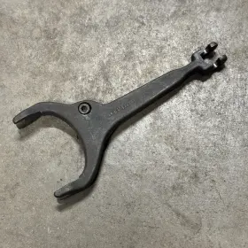 9011167111r Porsche 911 912 Transmission Clutch Fork 901 116 711 1r 9011167111r Porsche 911 912 Transmission Clutch Fork 901 116 711 1r