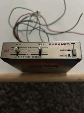 Pb-90 Pyramid Car Stereo Booster. Brand