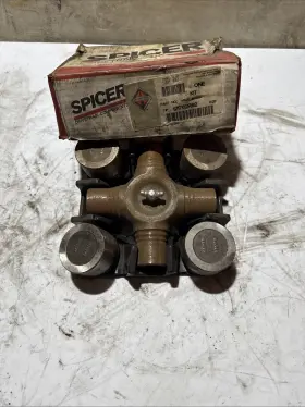 121762r92 Spicer Universal Joint Kit