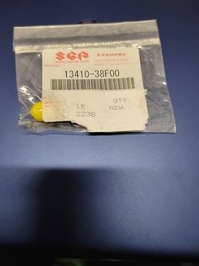 Suzuki 13410-38f00 Nos Oem Part Valve Assy Starter