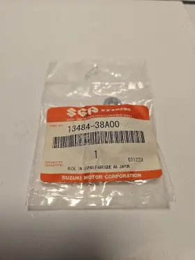 13484-38a00 Suzuki Genuine Vs600 Vs700 Carburettor Cover. Nos