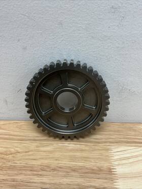 Suzuki 24311-35f20 Gear 1st Driven Nt 39