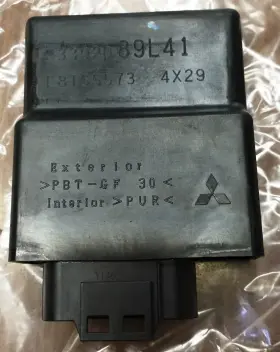 33930-89l400 Suzuki 33930-89l40 Engine Control Unit - Genuine Oem