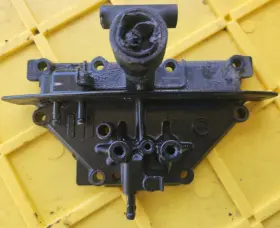 51140-93j11-0ep Suzuki 5114093j110ep Rear Cover Engine Holder