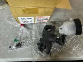 59000-01820-rx0 Suzuki New Cyl B Kit Fr M Oem Pn