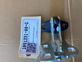 10912017-2023 Tesla 1091331-00-d Model 3 Door Hinge Lower Rear Left 1091331-00-g