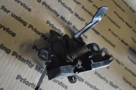 181.to1g10 Toyota 2007 2008 2009 2010 2011 2012 Yaris Hood Latch Lock Close Sedan
