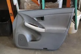 204.to1n10 Toyota 2010 2011 2012 2013 2014 2015 Prius Right Front Door Trim Panel Dark Gray
