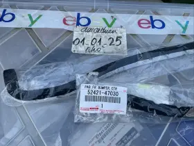 52421-47030 Toyota 5242147030 2019-2022 Prius Pad Front Bumper Center Sealing Oem