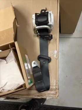 73370-06120-c1 Toyota Seat Belt New 2018 Camry