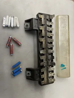 111935555b Volkswagen Oem German Vw 12 Fuse Box Pannel Bug Bus With Cover And New Fuses