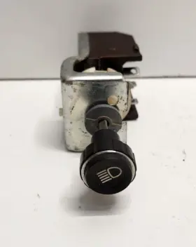 175-941-531 Volkswagen First Gen Volkswagon Rabbit Diesel Headlight Switch Assembly