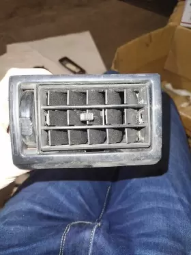 709b Volkswagen 191 819 1992 Jetta Dash Vent Right Side Akt