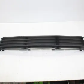3b0853677 Volkswagen 2001-2005 Passat Center Front Lower Bumper Grill Oem