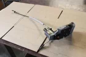 643.vo1v06 Volvo 2005 2006 2007 V70 Xc70 Left Rear Door Latch Lock Actuator Wagon