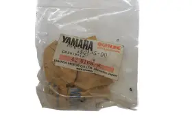 10v-23135-00-00 Yamaha Nos Metal Slide