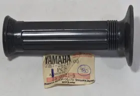 2h7-26241-01-00 Yamaha 1 Nos Genuine Sr500 Xs 400 650 850 1100 Xj Left Grip New Oem 2h7-26241-00