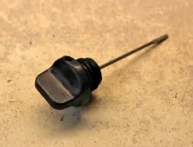 360-21761-00-00 Yamaha Dt125 Dt175 Dt250b Rd350b Rd250 Oil Level Plug Oem Vint