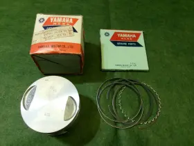 583-11638-02 Yamaha 583-11610-40 Tt500 Xt500 Sr500 Piston And Rings Nos 1.00