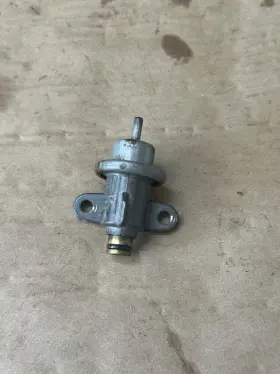 68f-13906-10-00 Yamaha Oem Fuel Pressure Regulator Pn# B-75-7