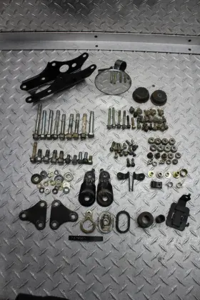 7479561 Yamaha 1983 Xt550 Hardware Bolts Set