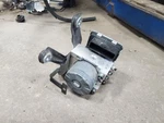Anti-lock Brake Part Actuator And Pump Assembly Fits 18-21 Tundra 1839618 Used. Price: $165.89.