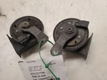 Lexus LS400, Left + Right Pair Horn, 1990-1997, 86510-50060 86520-50060 Used. Price: $76.23.