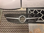 Diamond Look Siliver Front Bumper Grille For Mercedes W205 C250 C300 14-18 Oem Used. Price: $150.00.