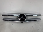 Oem 2013-2016 Mercedes Gl X166 Front Radiator Grille Chrome With Distronic Used. Price: $269.99.