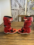 Alpinestars Tech 7S Youth Mx Boots Red Size 3 Motocross Used Kids Pre-owned. Price: $99.99.