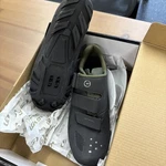 Louis Garneau Gravel Ii Clipless Men's Shoes Black Size 1487305-020-39 New. Price: $45.00.