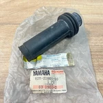 Yamaha Oem Nos Front Stabilizer Cover / 82M-2386H-00 Snowmobile New. Price: $9.00.