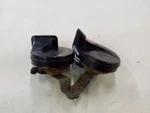 Dual High Low Note Horn Assembly Fits 99 00 01 Ford F250 F350 Used. Price: $48.00.