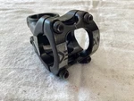 Truvativ Descendant Stem 40MM, 31.8 Clamp, +/-0, 1/8", Aluminum, Black Used. Price: $39.99.